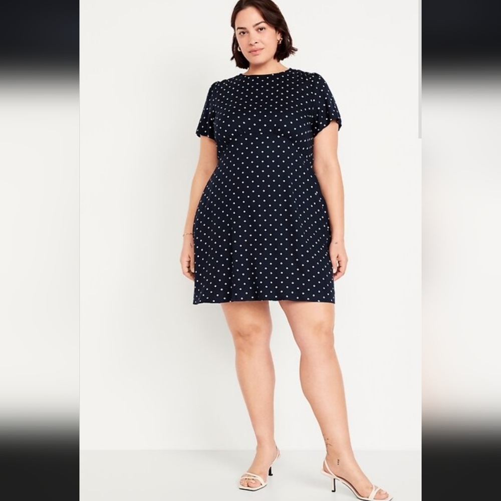XL Old Navy Navy and White Polka Dot Mini Dress
